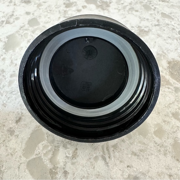 Peloton Glass Water Bottle 16 oz each Set of 2 - Picture 10 of 12